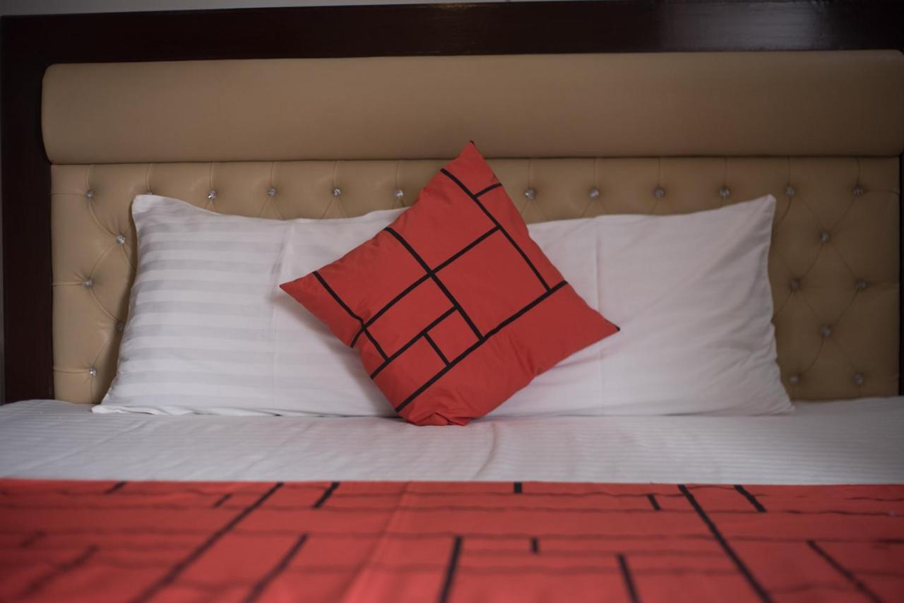 Goho Rooms Badar Karachi Luaran gambar