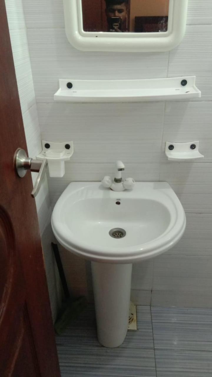 Goho Rooms Badar Karachi Luaran gambar