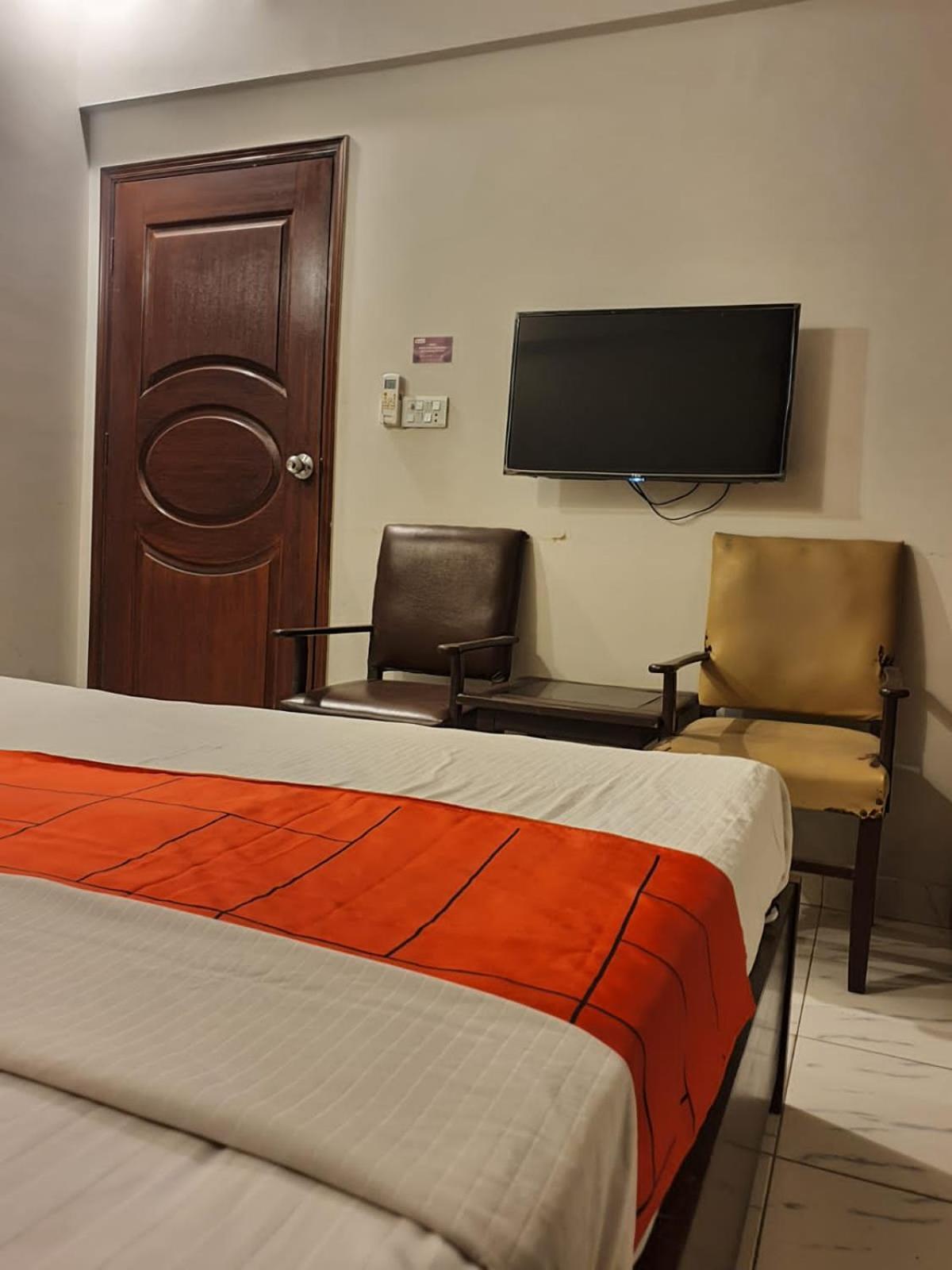 Goho Rooms Badar Karachi Luaran gambar