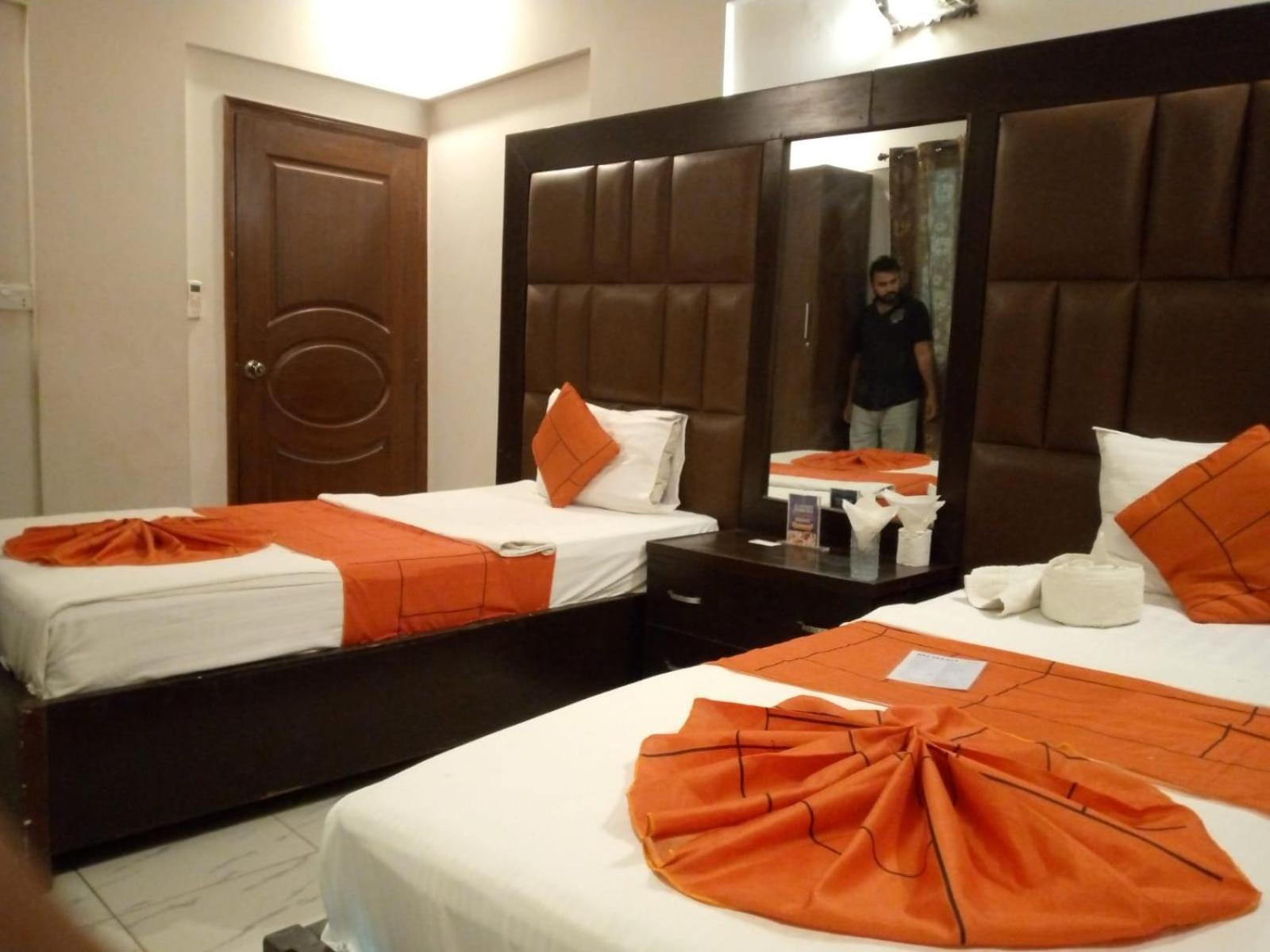 Goho Rooms Badar Karachi Luaran gambar