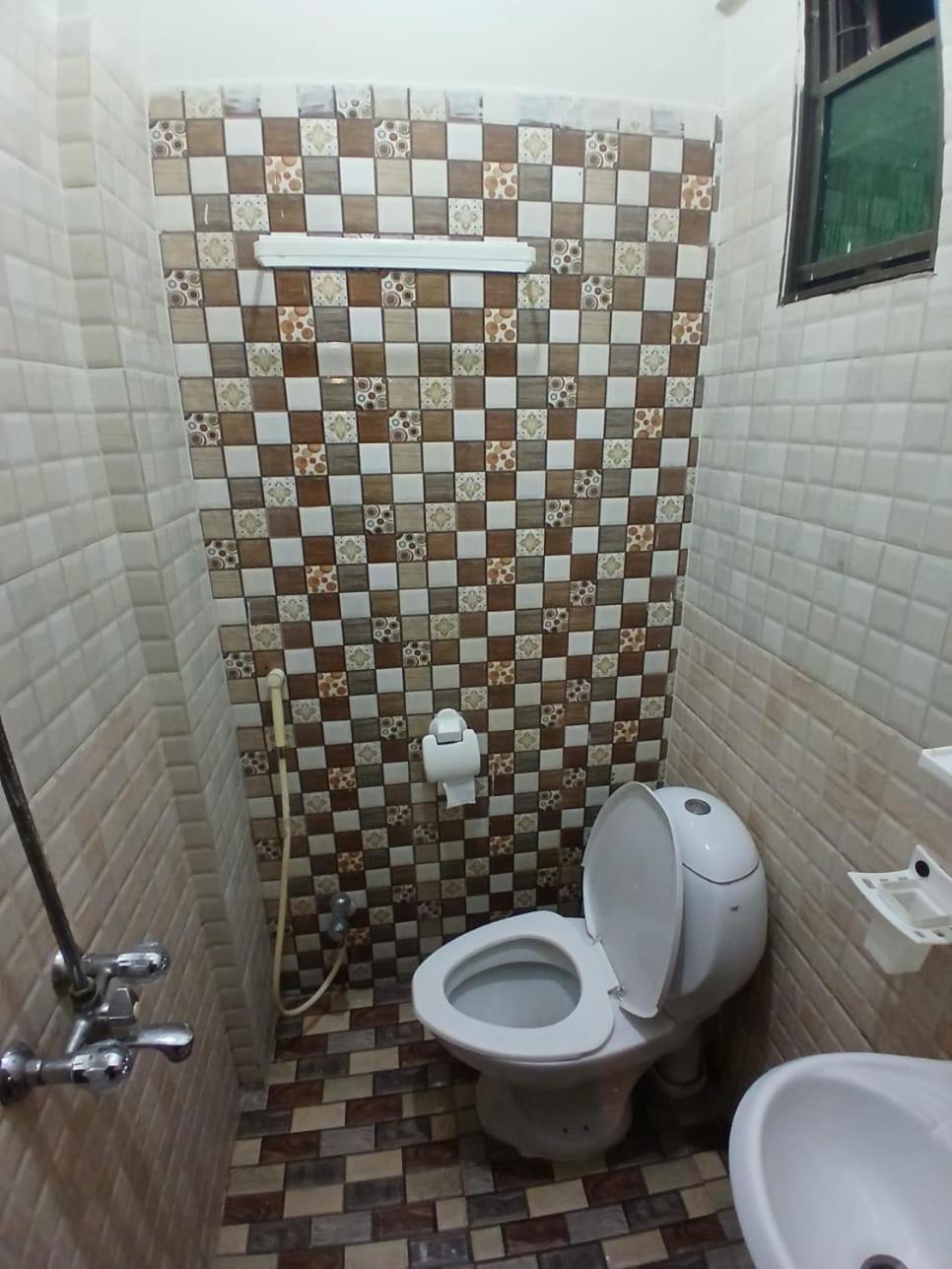 Goho Rooms Badar Karachi Luaran gambar