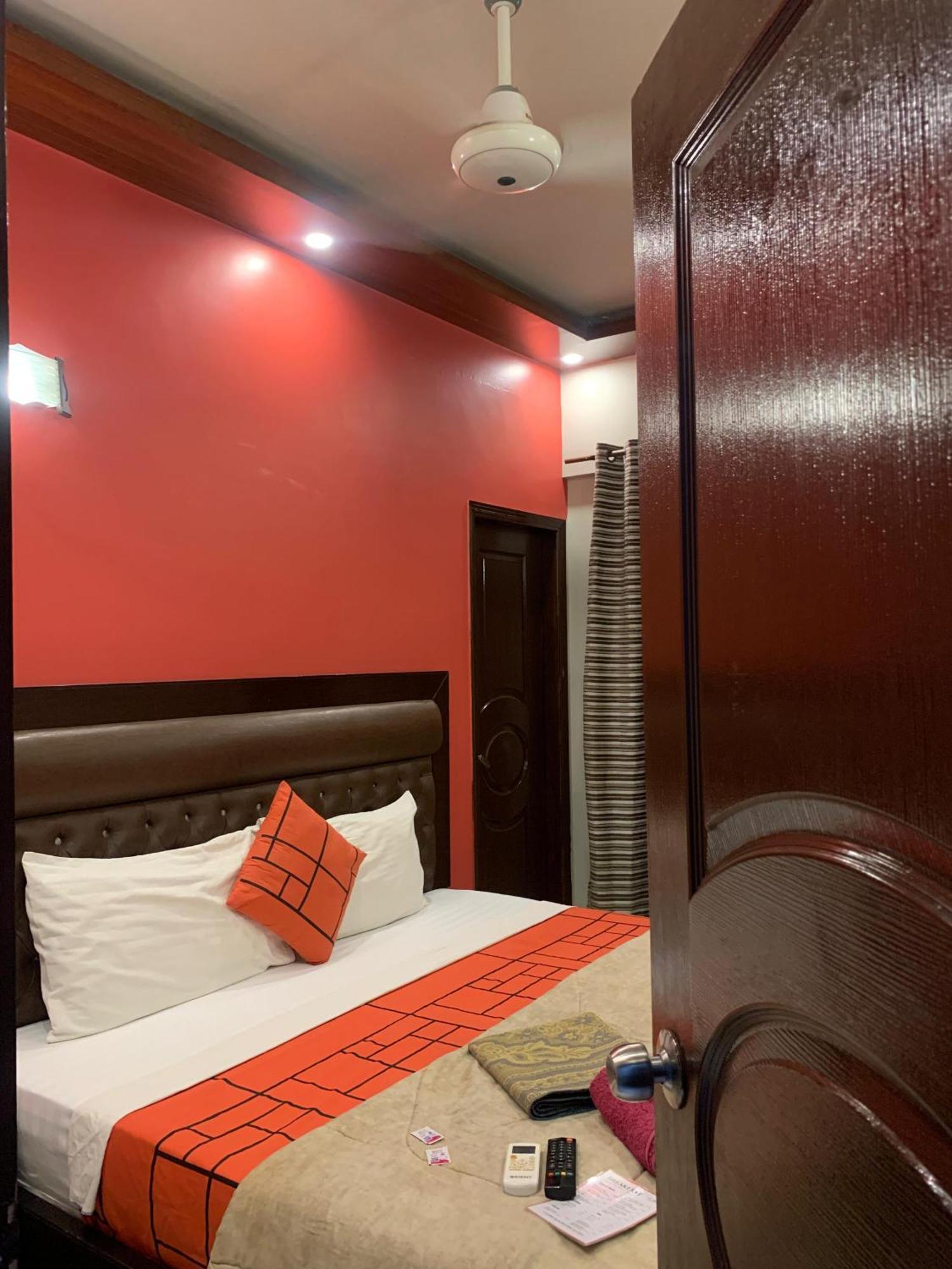 Goho Rooms Badar Karachi Luaran gambar
